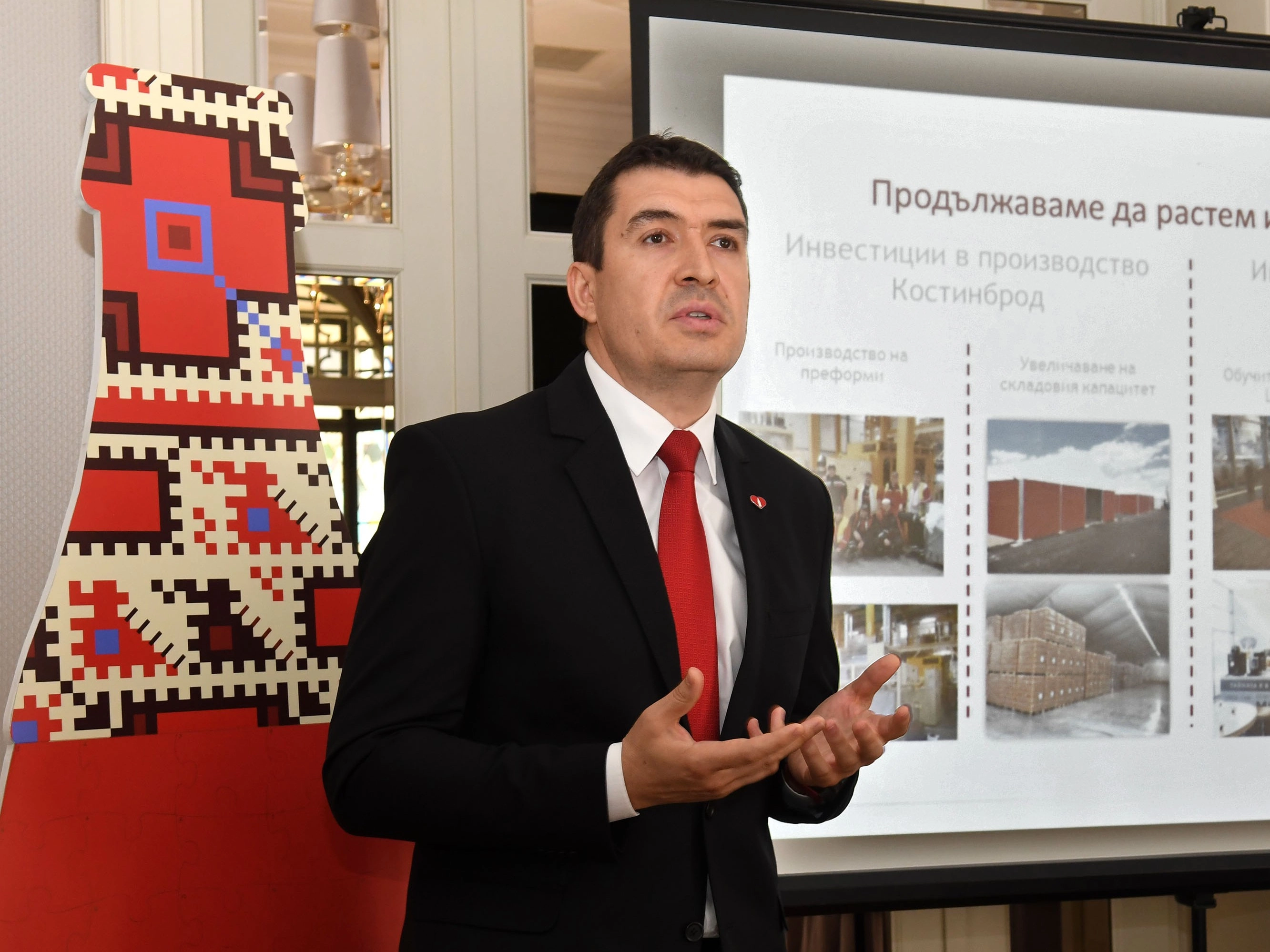 НАД ПОЛОВИН МИЛИАРД ЛЕВА ДОПРИНАСЯ СИСТЕМАТА НА КОКА-КОЛА ЗА БЪЛГАРСКАТА ИКОНОМИКА