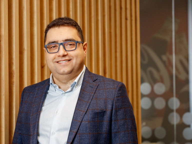 Йордан Славов: Кока-Кола ще е тук и след 60 години Търговският директор на Кока-Кола ХБК отговаря на въпросите на сп. Икономика